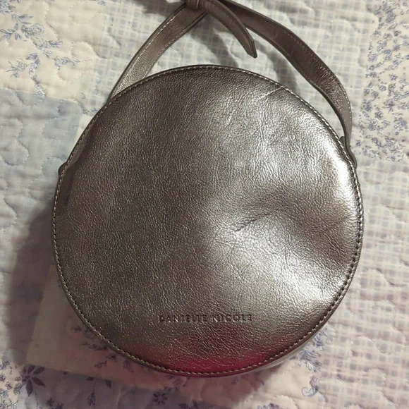 Danielle Nicole Seven Dwarfs Cross Body Purse - Picture 3 of 8